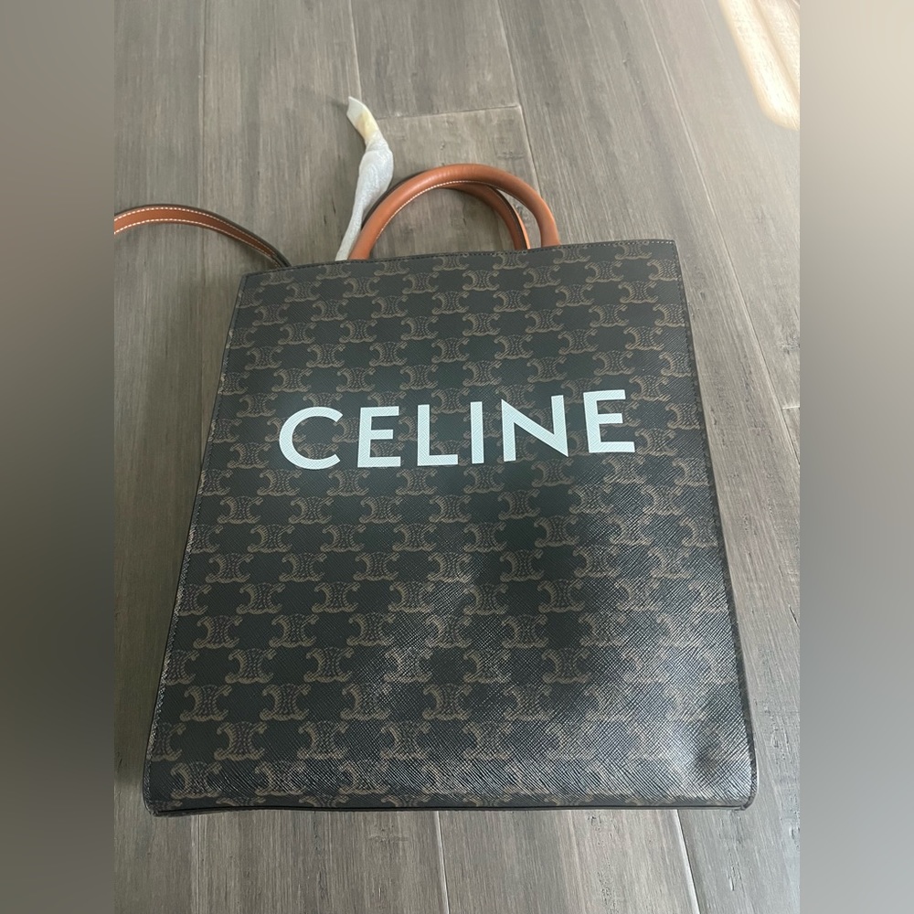 Celine cabas vertical triomphe tote